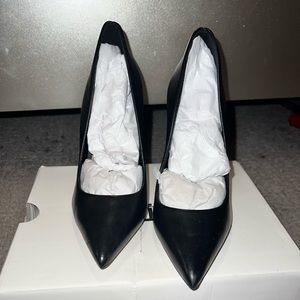 Black Aldo pumps